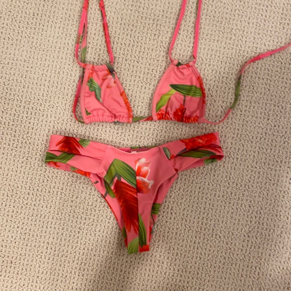 Bathing suit